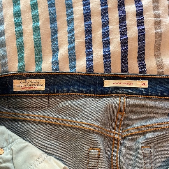 Levi’s wedgie - Picture 5 of 7